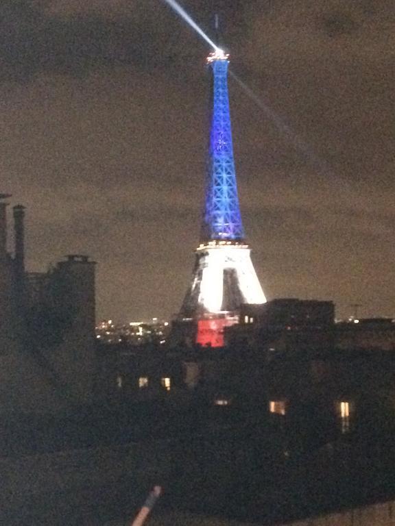 Апартаменты Eiffel Tower View Париж Экстерьер фото